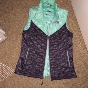 North face vest